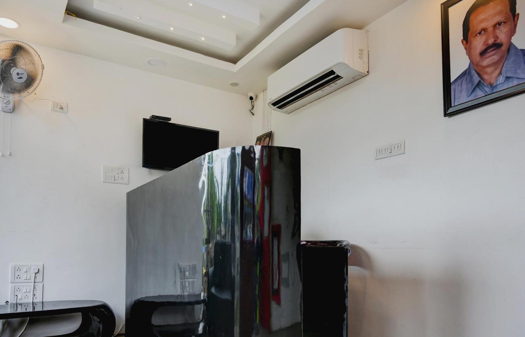 Super Town House Hi5 Aditya International บูบันเนสชวาร์ ภายนอก รูปภาพ