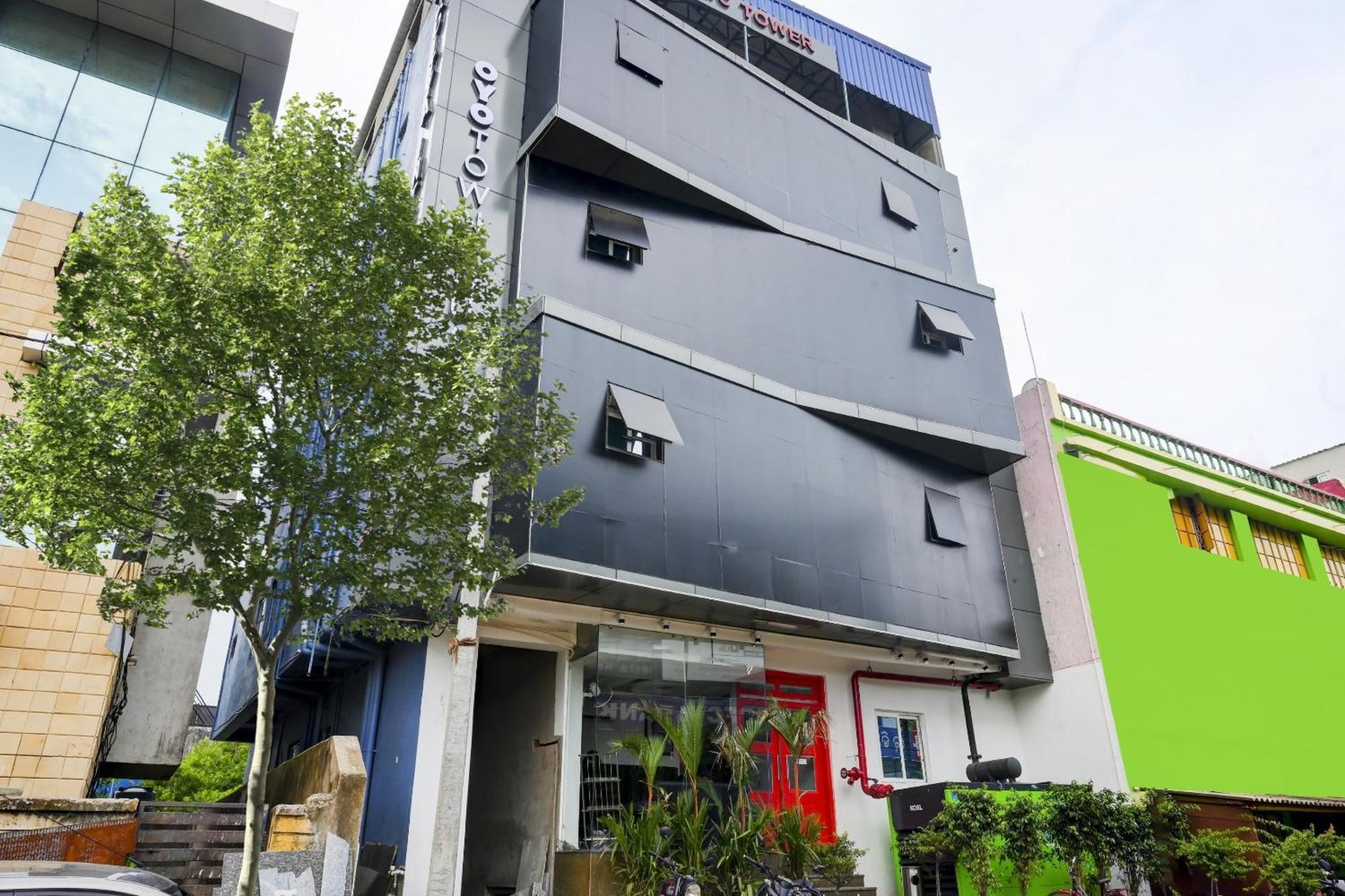 Super Town House Hi5 Aditya International บูบันเนสชวาร์ ภายนอก รูปภาพ