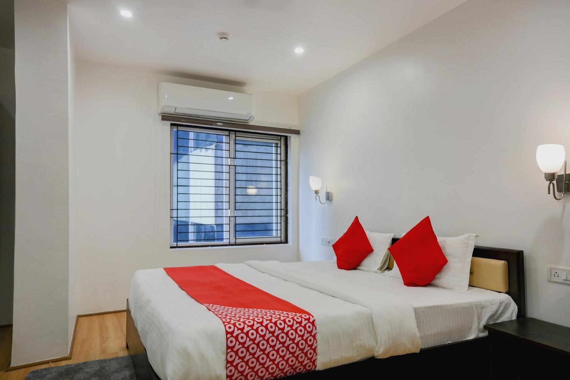 Super Town House Hi5 Aditya International บูบันเนสชวาร์ ภายนอก รูปภาพ